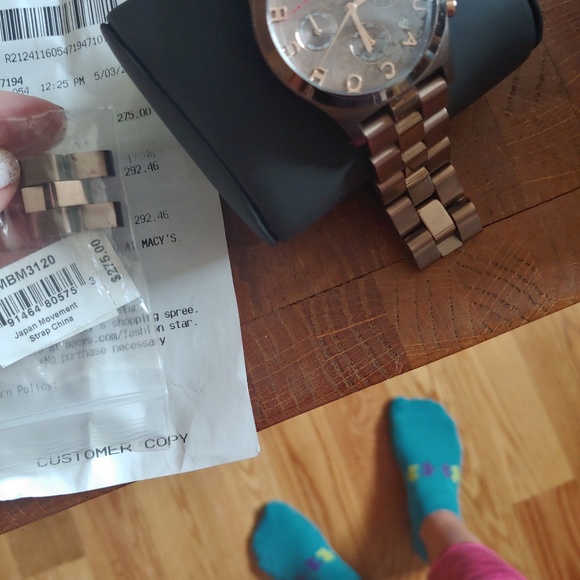 Marc Jacob's Watch - Picture 3 of 3